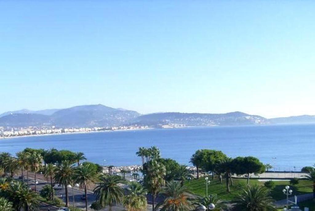 Le Riviera Plage Nisa Exterior foto